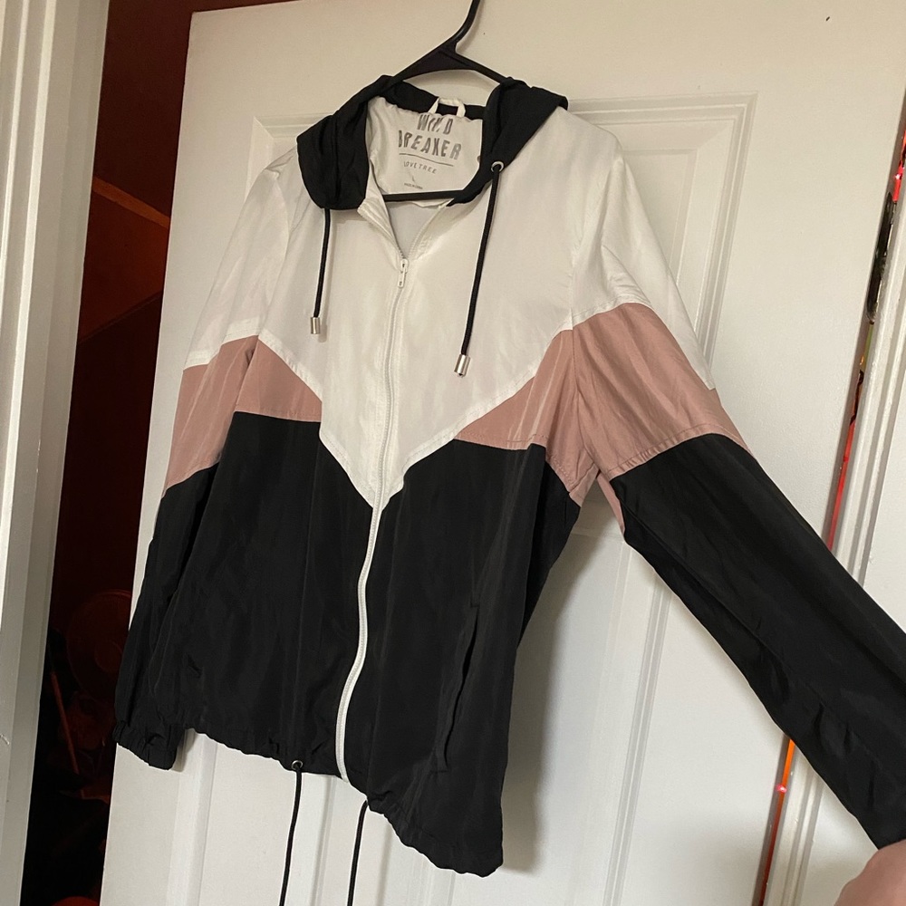 Never worn windbreaker jacket size Large from Windsor Fashions